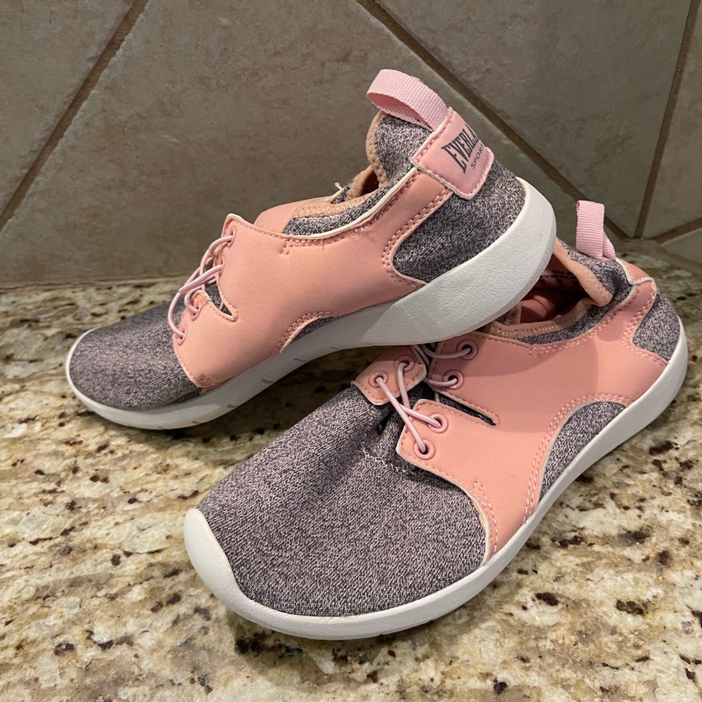 New everlast shoes